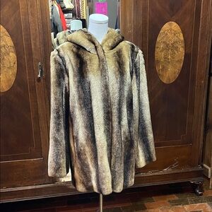 Incognita size Large vintage hooded faux Fur Coat